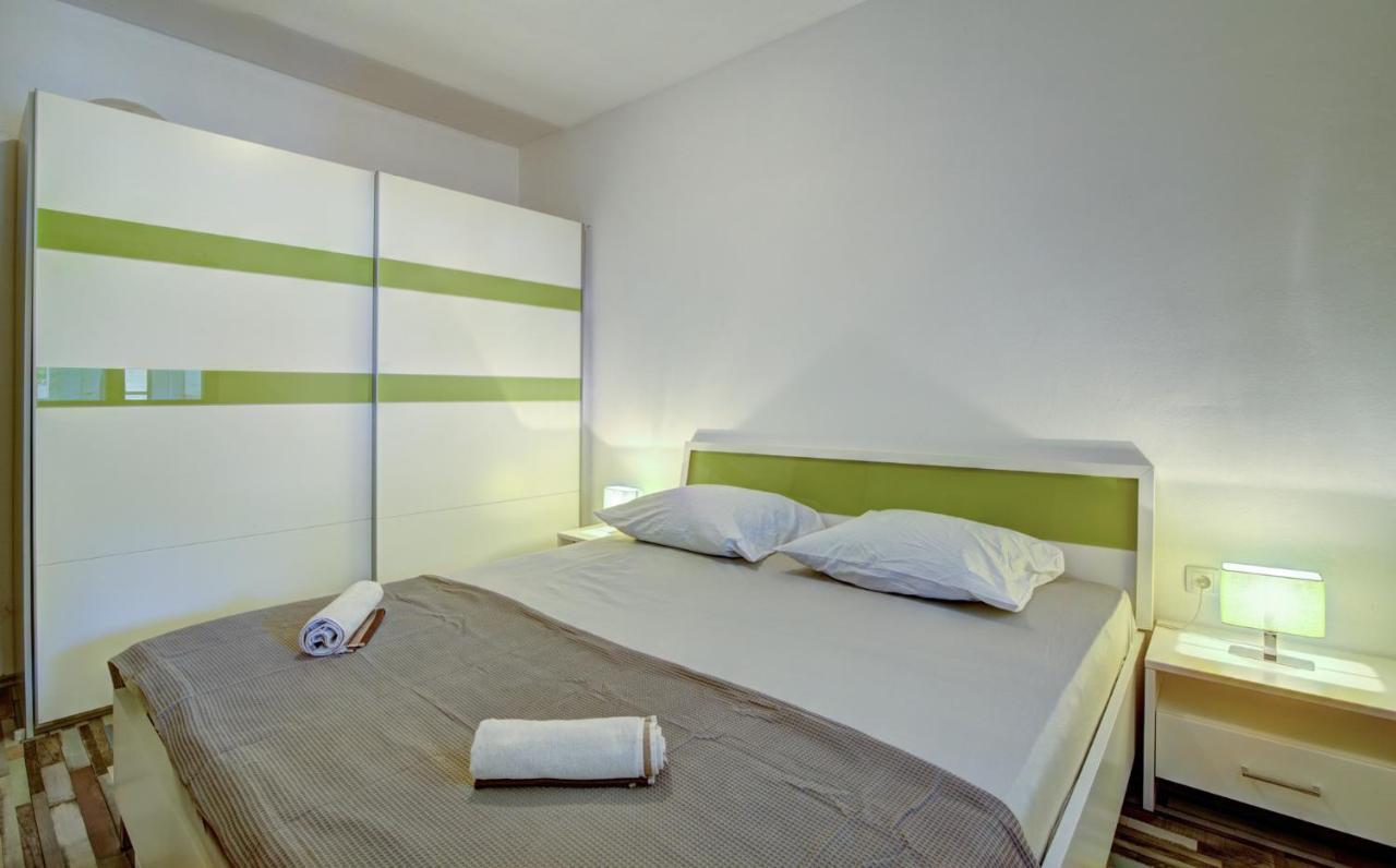 House Of Velebit Adria Apartment Сен Екстериор снимка