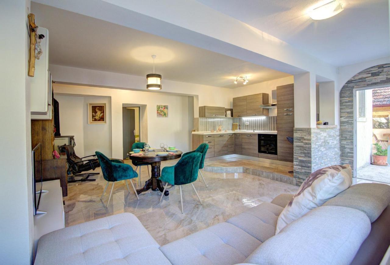 House Of Velebit Adria Apartment Сен Екстериор снимка