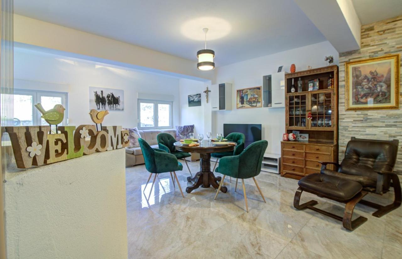 House Of Velebit Adria Apartment Сен Екстериор снимка