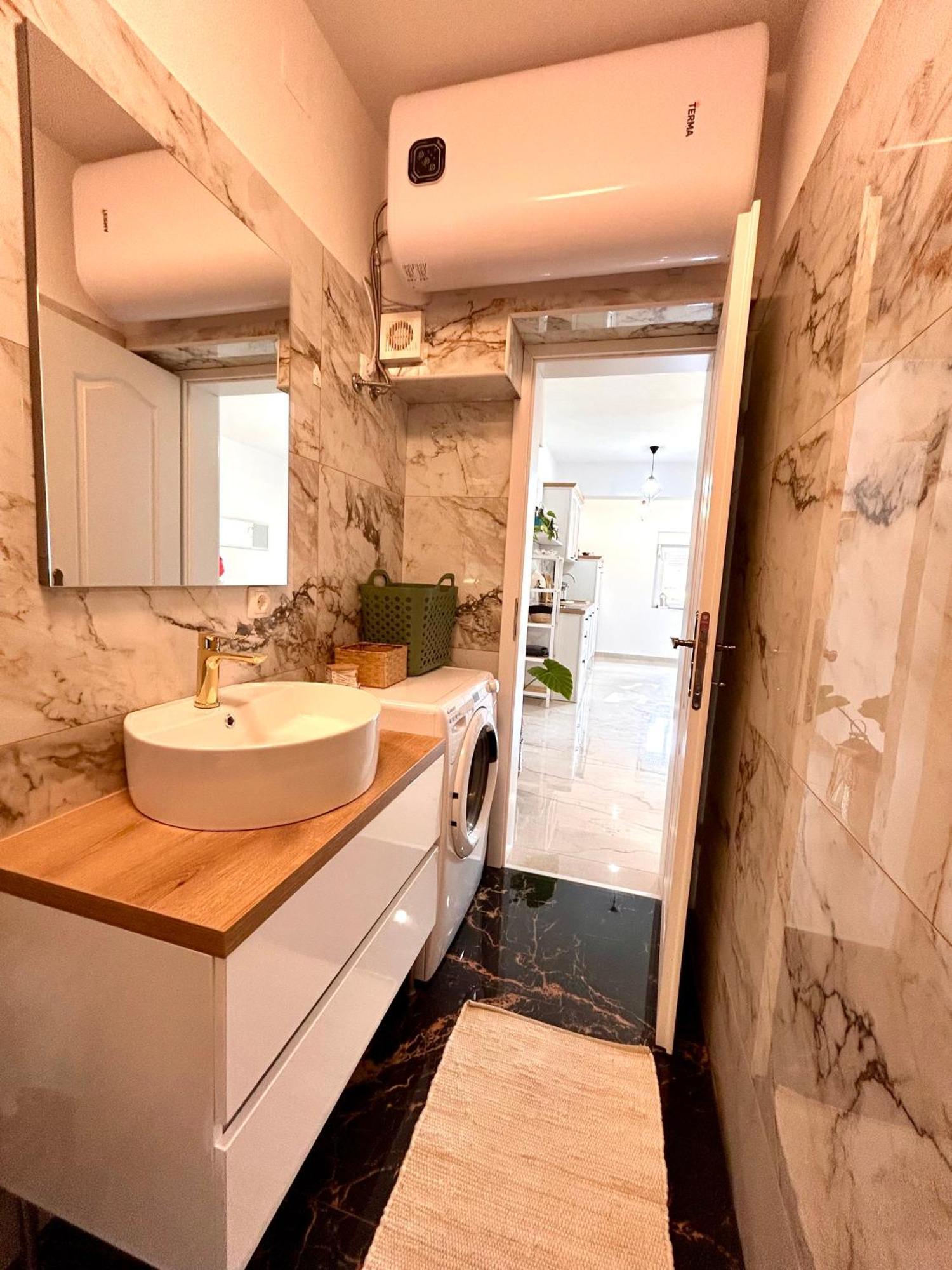 House Of Velebit Adria Apartment Сен Екстериор снимка